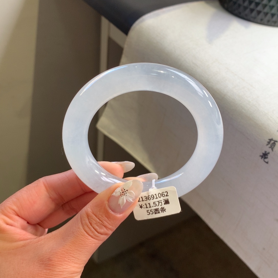 翡翠手镯未镶嵌白冰大胖子圆条