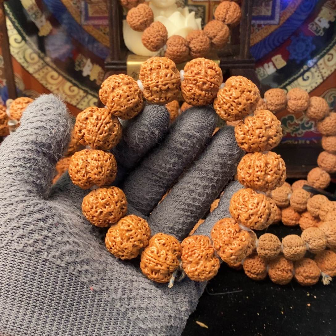 金刚菩提吊坠S**r24矮桩梅花