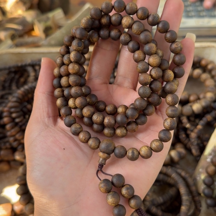 沉香碎屑沉香多圈0.8白棋27克送一截原树