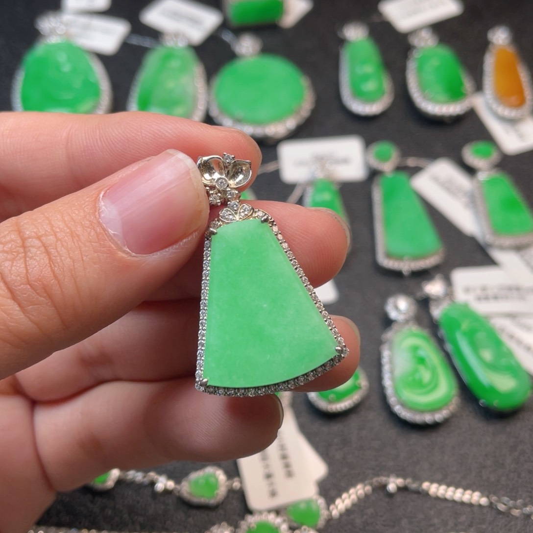 翡翠吊坠(不含链)银S925镶嵌
