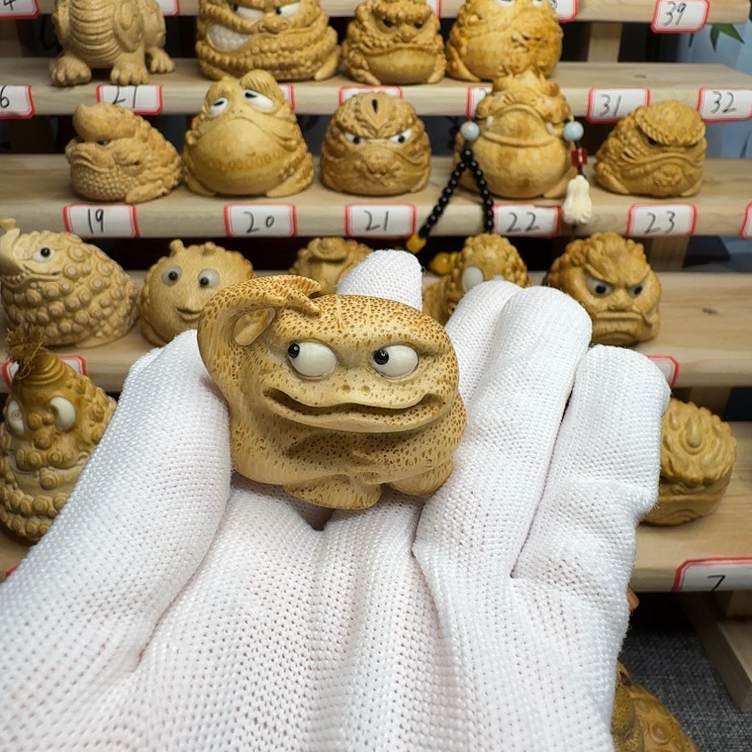 竹竹根雕手把件金蟾