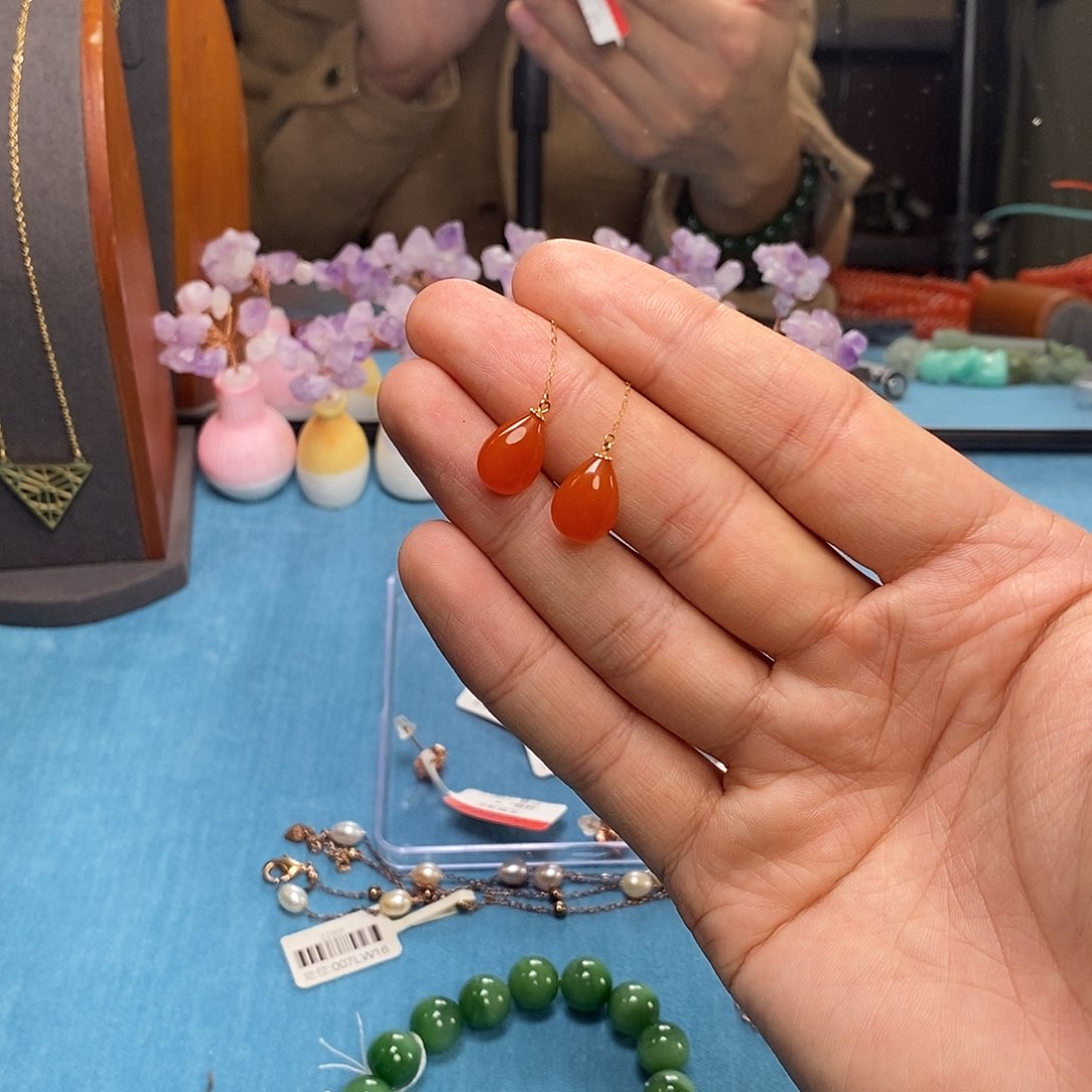 南红玛瑙耳饰18K金镶嵌