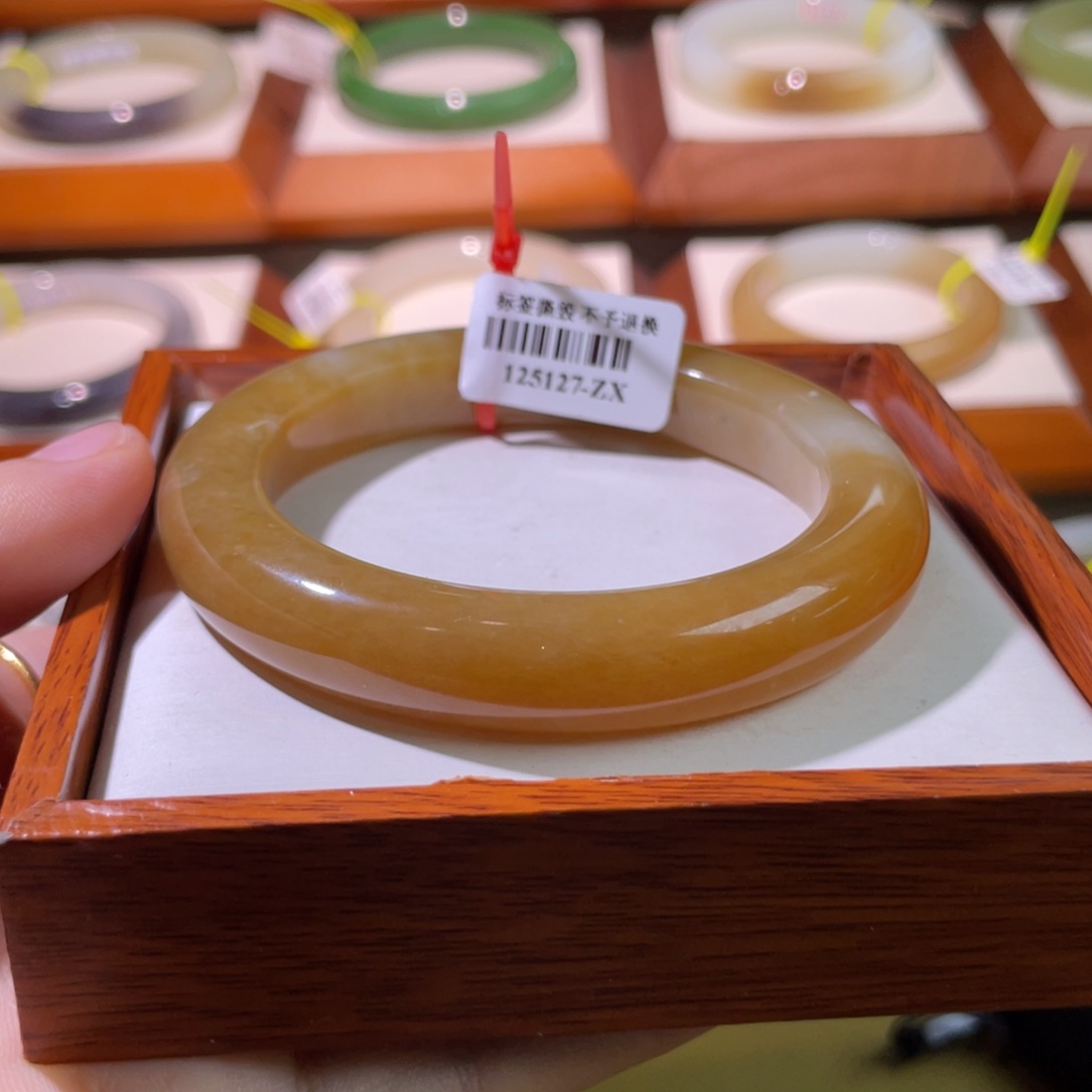 和田玉手镯未镶嵌58