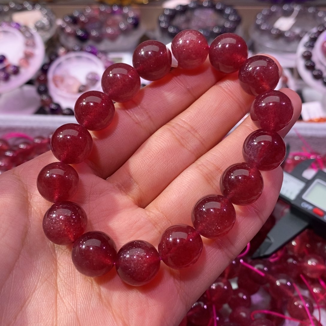 石英质玉手串未镶嵌彼*花草莓晶13+