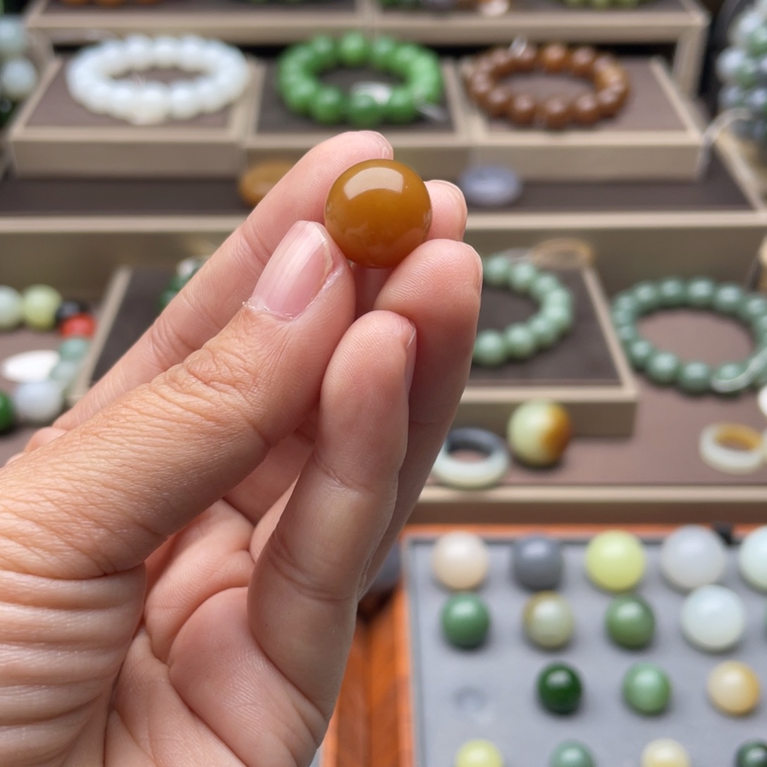 Z****和田玉未镶嵌手链