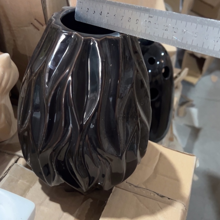 陶瓷花瓶摆件外贸出口（微瑕）高25口6公分