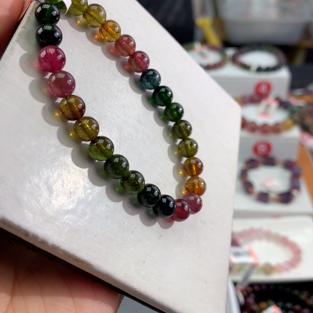 手链碧玺未镶嵌       7mm。 