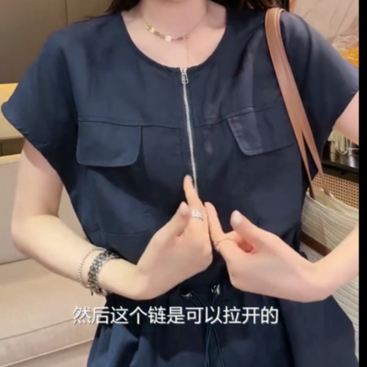 夏季新款抽绳收腰减龄连衣裙简约气质V领中长款宽松衬衫裙小个子