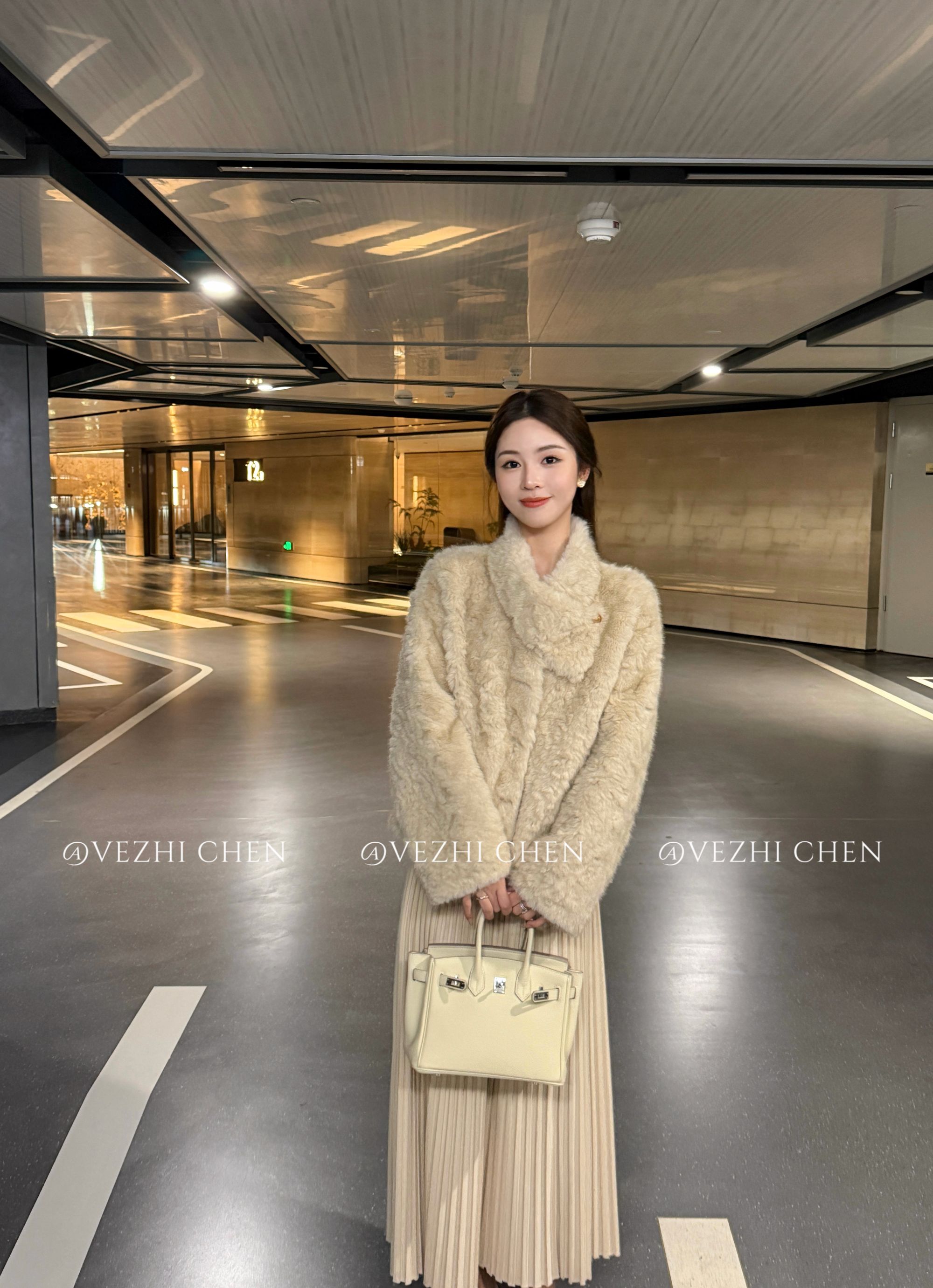 Vezhi |  京都恋人 秋冬高级设计款气质围巾领短款外套VZDZ8141