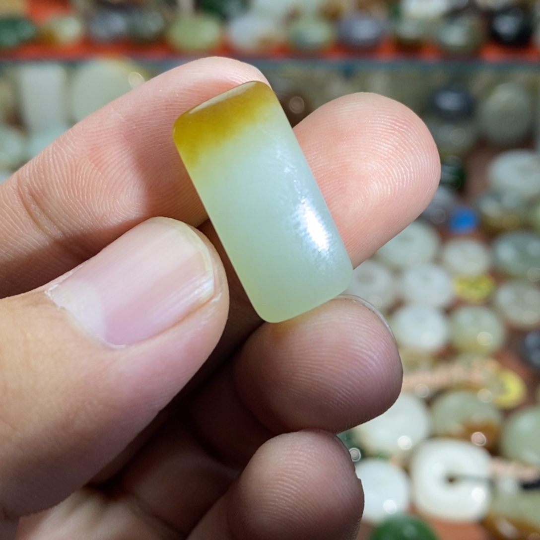 和田玉未镶嵌吊坠(不含链)