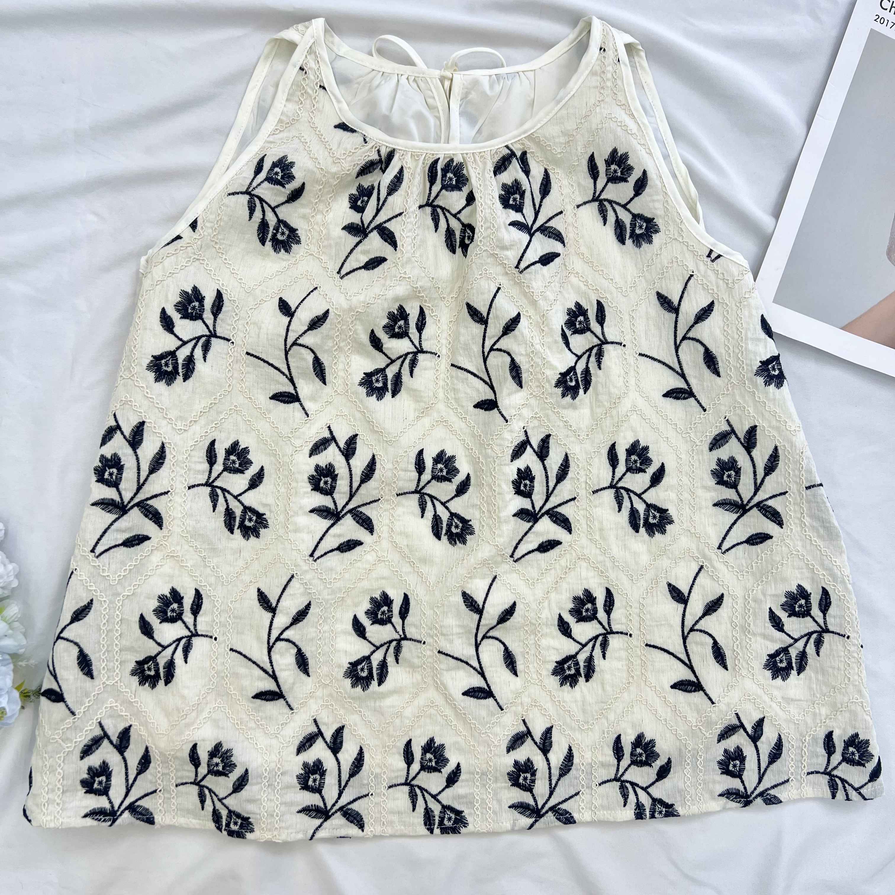 【叶子服饰】夏季新款宽松刺绣花朵无袖背心衬衫2616