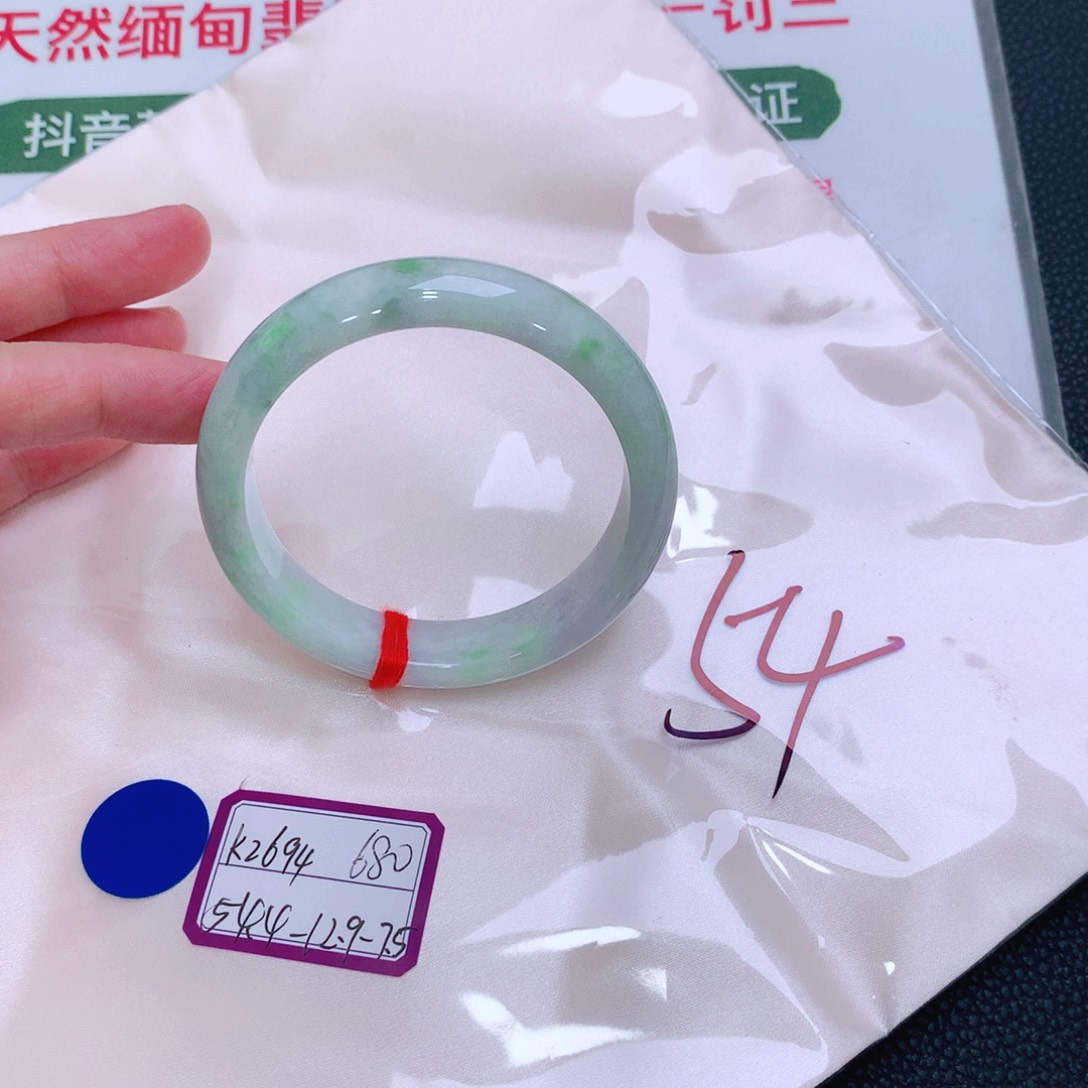 未镶嵌手镯翡翠缅甸翡翠手镯