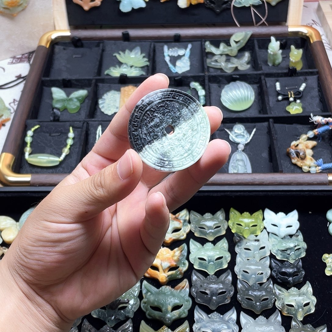 未镶嵌岫玉项链山鬼
