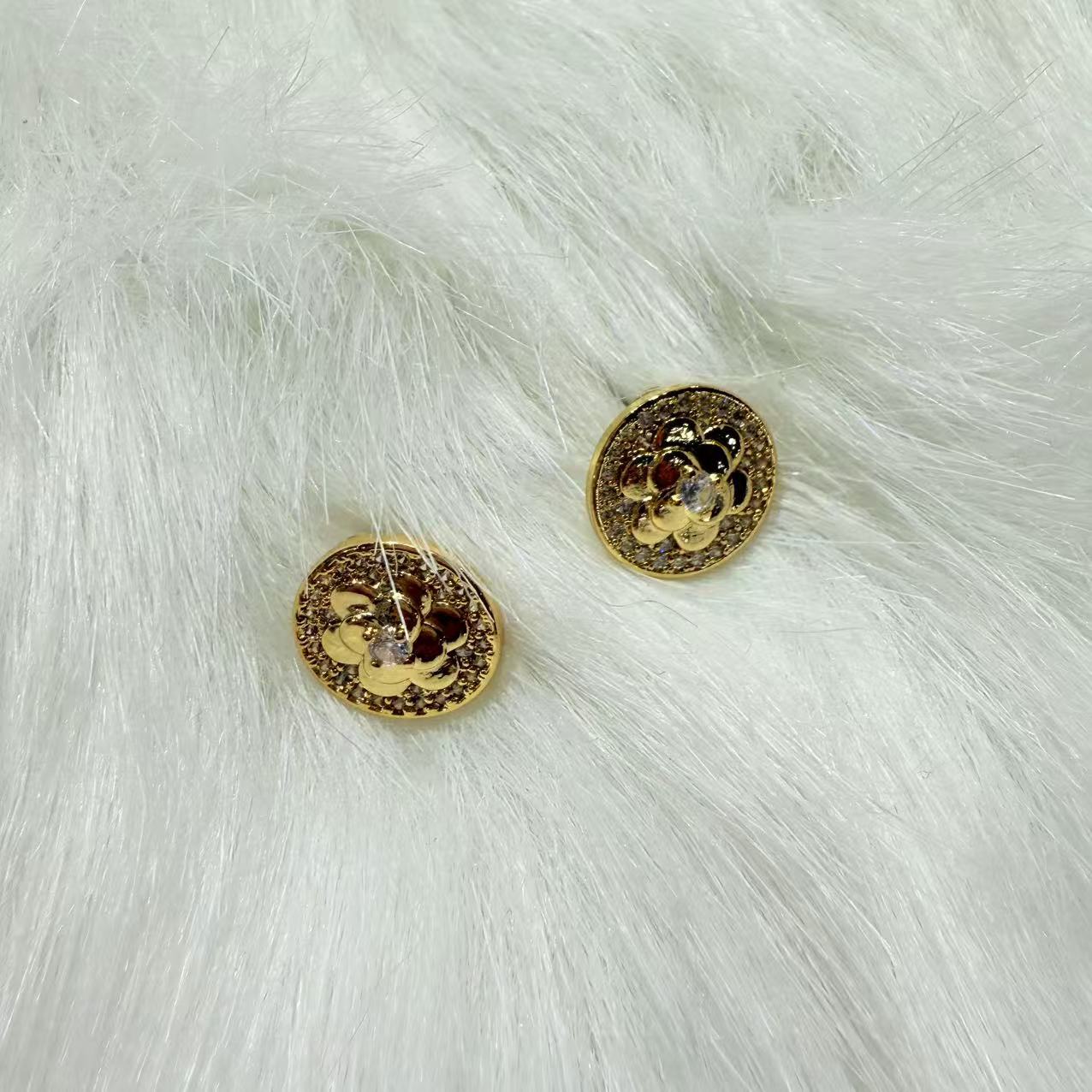 合金锆石耳饰 时尚简约高级感小众精致耳钉【19894】