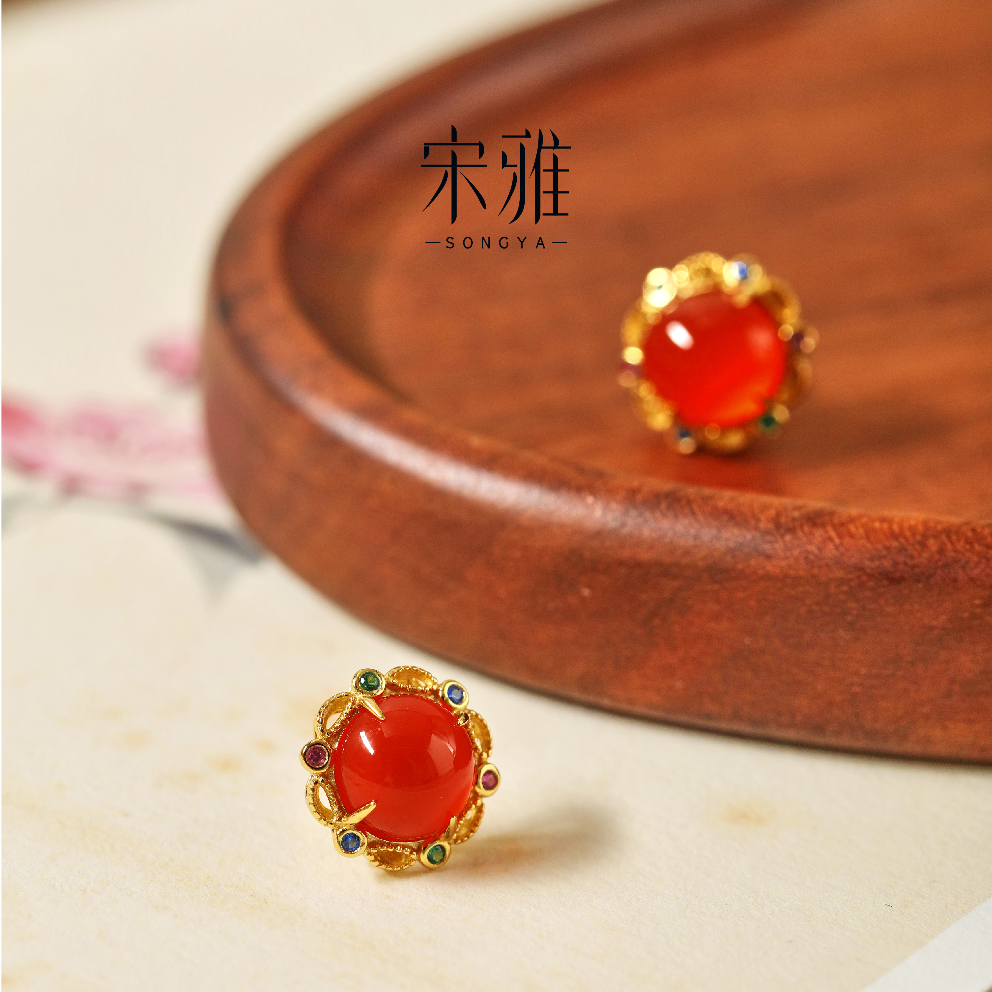 宋雅天然南红玛瑙S925银约8MM小红豆耳钉国风轻奢简约百搭款耳饰