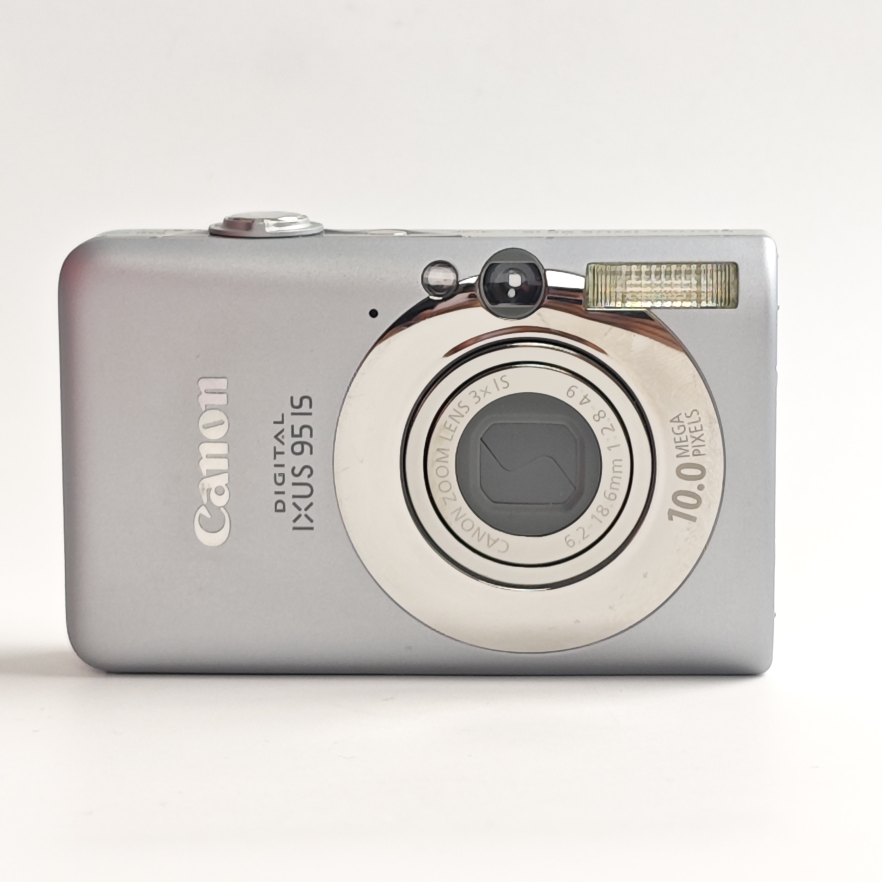 95新 Canon/佳能 ixus95银色原盒一千万像素3倍变焦ccd数码相机