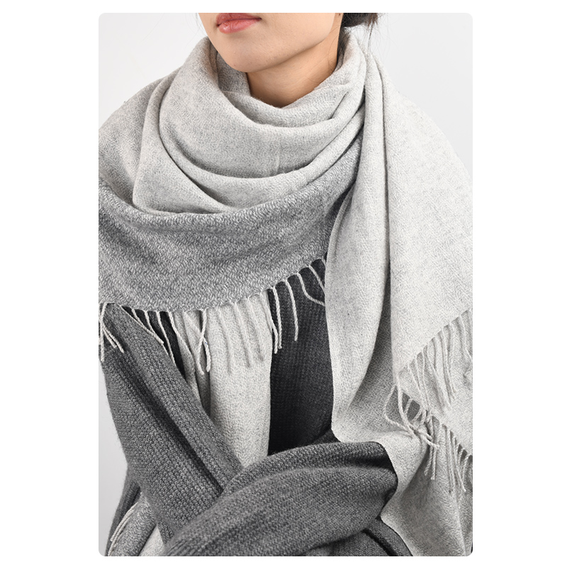 精纺拼色羊绒羊毛混纺三边流苏设计手工搓穗提花纹理围巾披肩