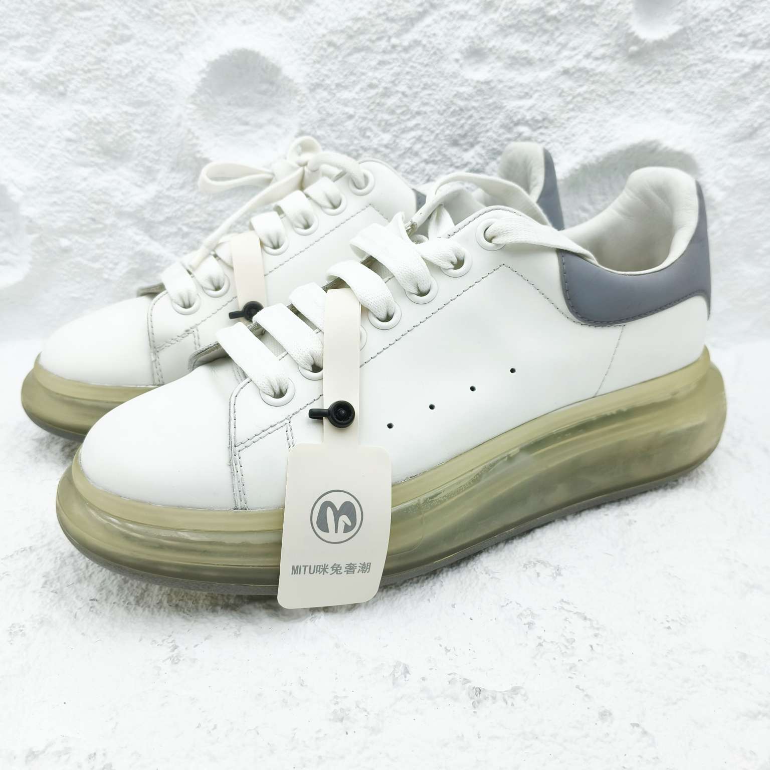 95新 Alexander McQueen/亚历山大·麦昆 39.5/5.5码水晶底白板鞋