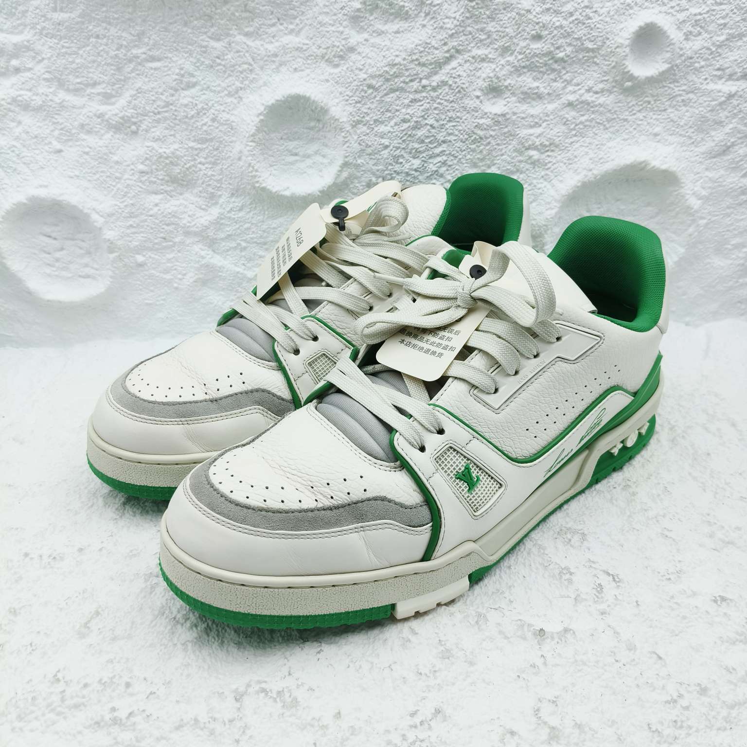 95新 LouisVuitton/路易威登 8.5码/42.5码/白绿水泥Trainer板鞋