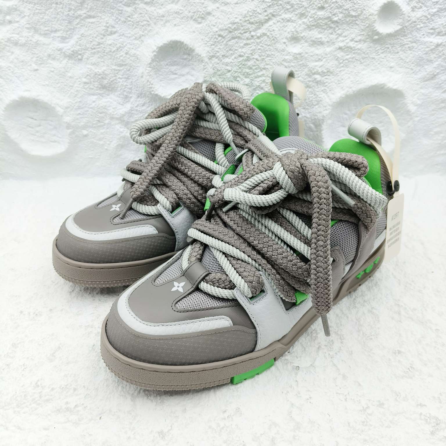 99新 LouisVuitton/路易威登 6.5码/40.5码/灰绿skate面包鞋
