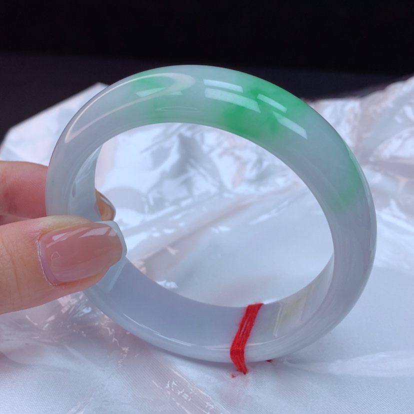 【闪购商品】翡翠手镯未镶嵌顾*