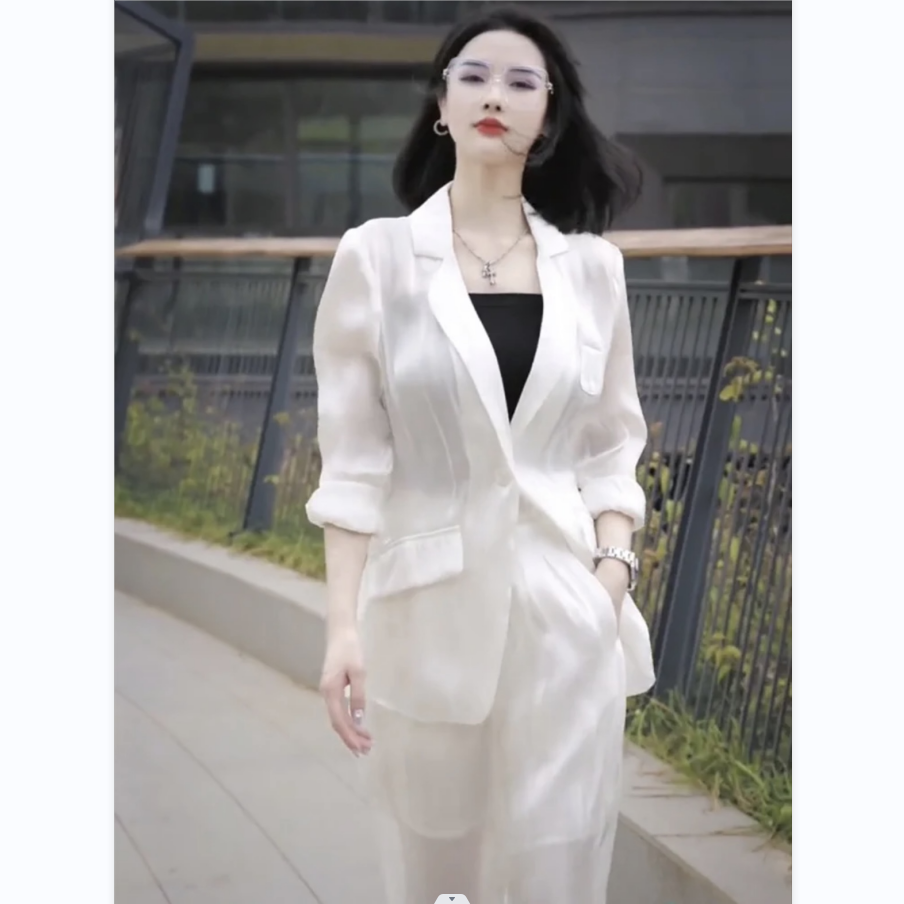 HD056    品牌折扣简约时尚套装气质两件套白色