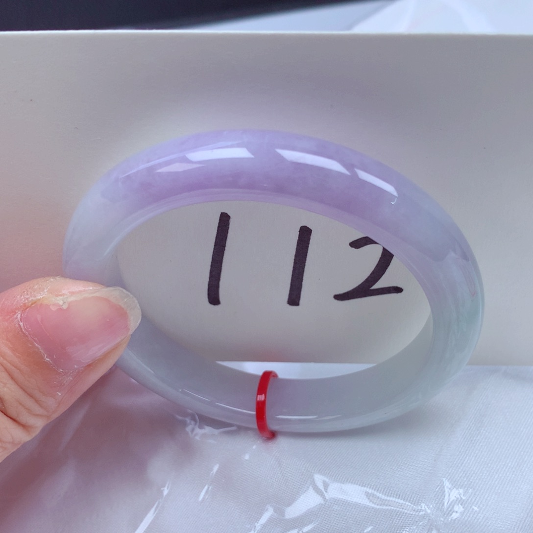 翡翠手镯未镶嵌翡翠