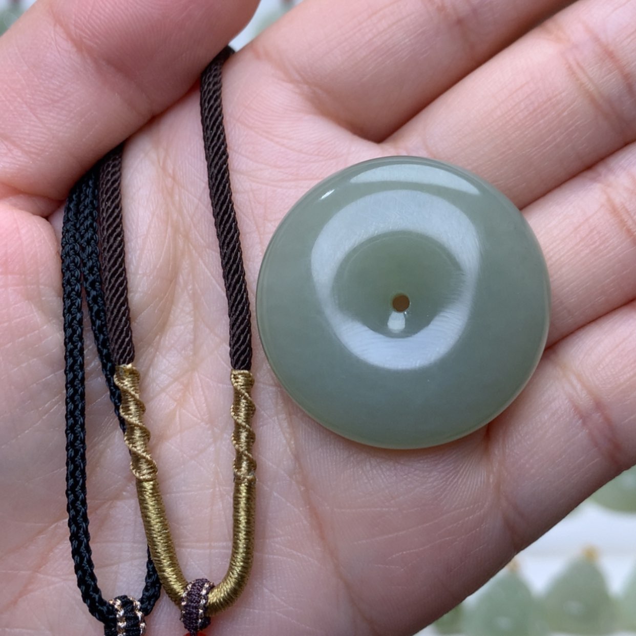 【闪购商品】和田玉颈饰未镶嵌花****姐