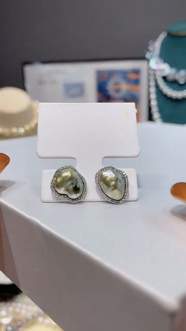 【闪购商品】海水珍珠耳饰未镶嵌牛油果绿耳钉