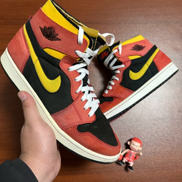 90新 AIR JORDAN aj1/黑色/44码高帮