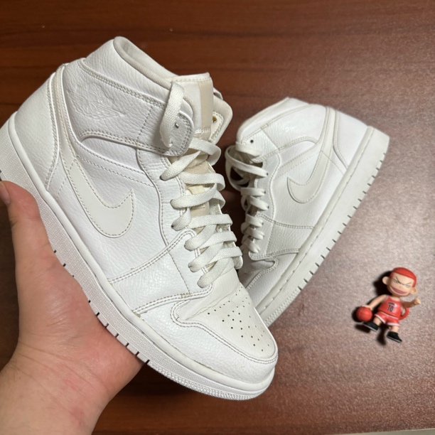 95新 AIR JORDAN aj1纯白42.5码/已洗护消毒/二手商品请看详情页