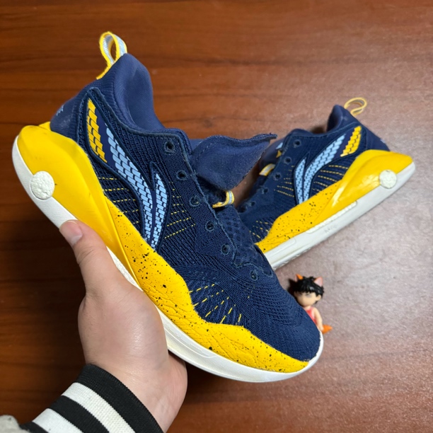 90新 LI-NING/李宁 李宁/驭帅15low/43码/篮球鞋/购买许看详情页