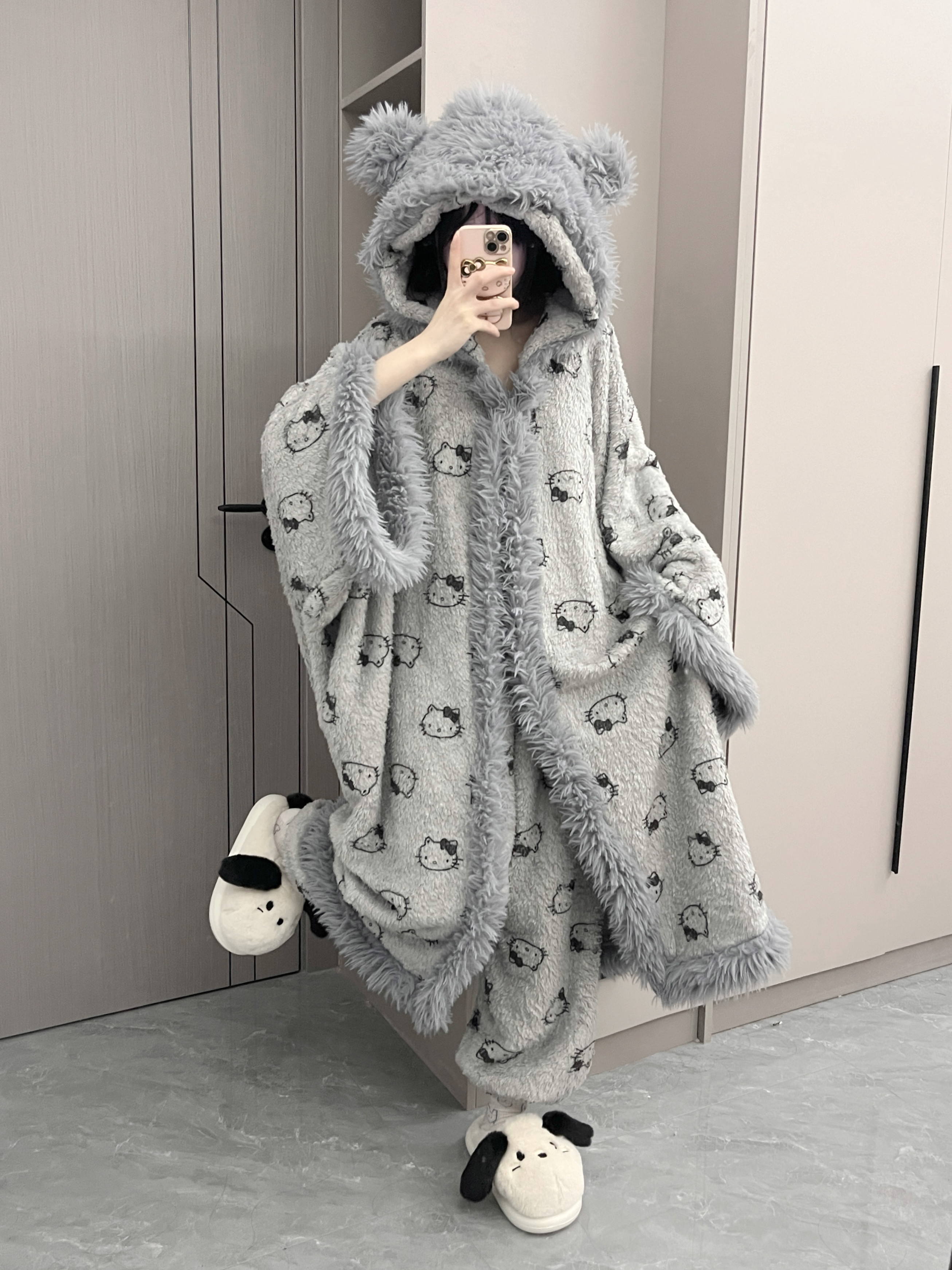 原创！灰色kt冬季新款少女加绒加厚睡衣女珊瑚绒软妹家居服斗篷