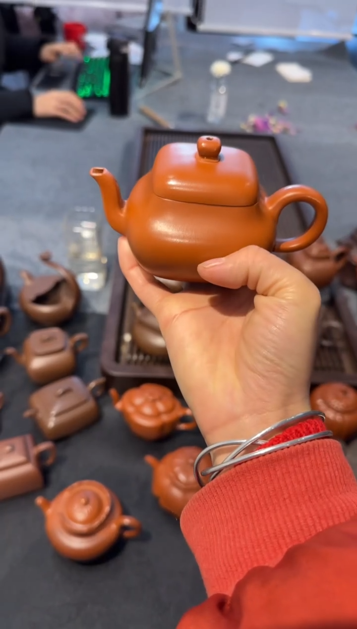【闪购商品】紫砂茶壶四方君德 朱泥
