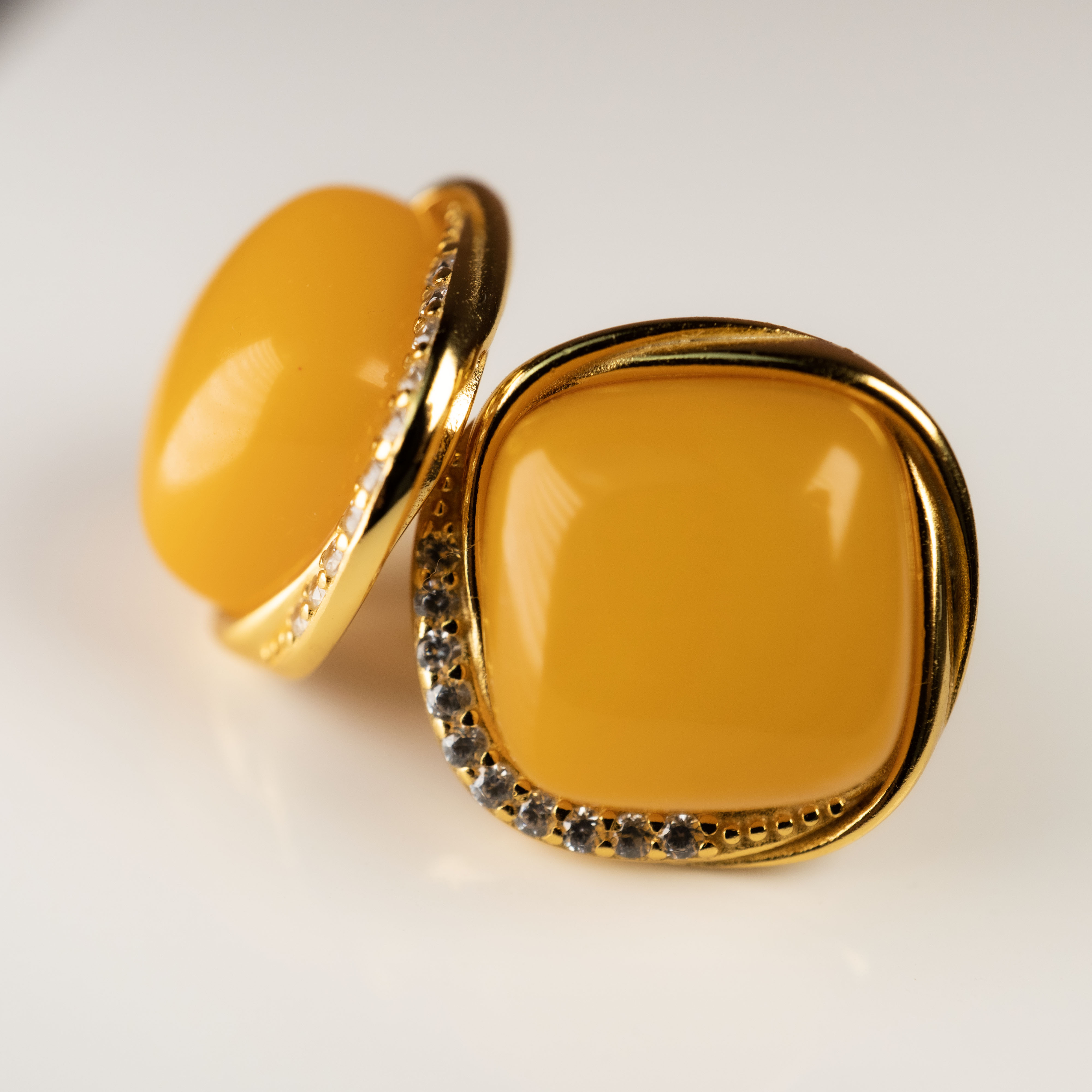 天然蜜蜡耳钉百搭轻奢耳钉（抖音基地发货一物一证）正品真品