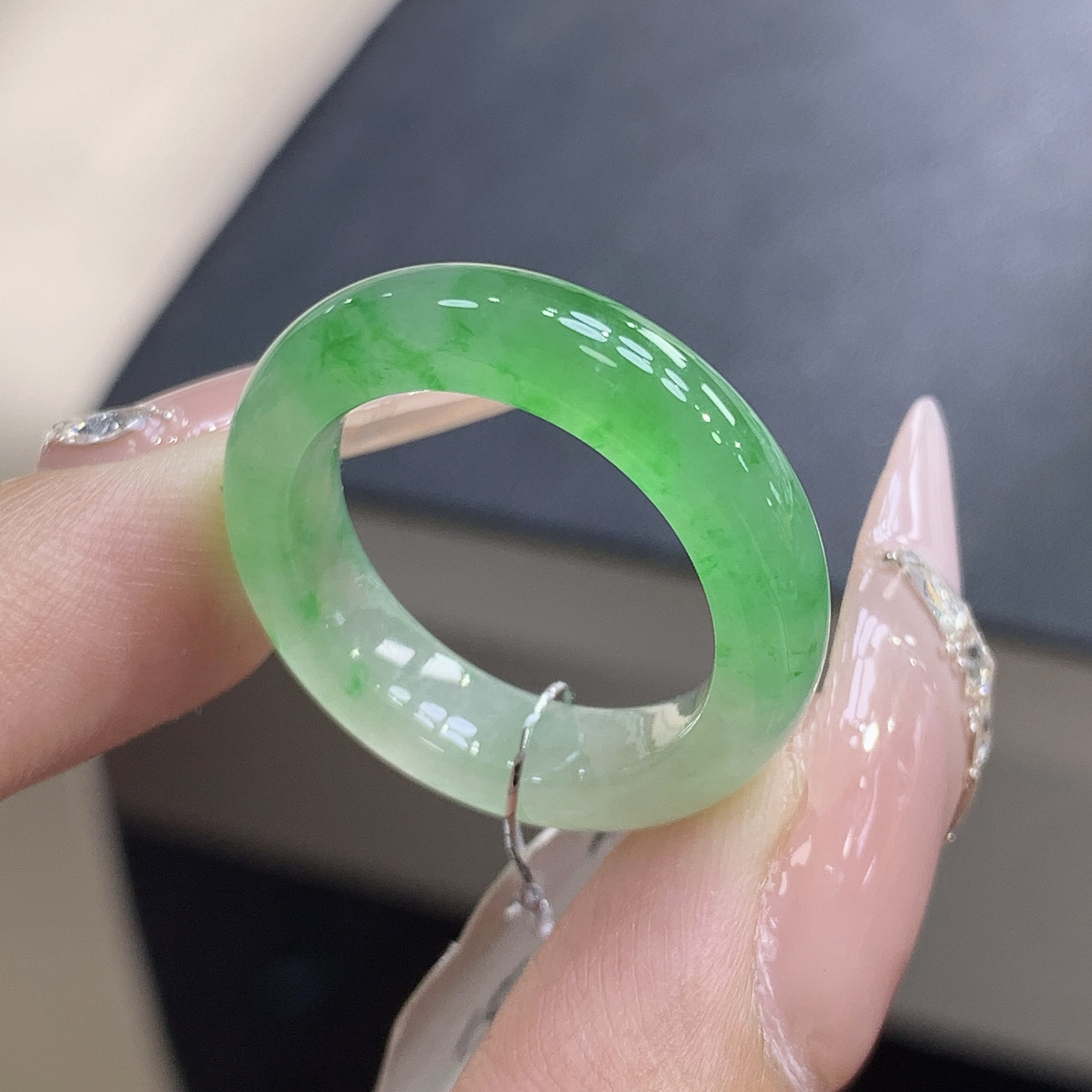 15圈口 缅甸天然翡翠 冰底金丝阳绿翡翠戒圈尺寸17.3-5.2-3.9mm
