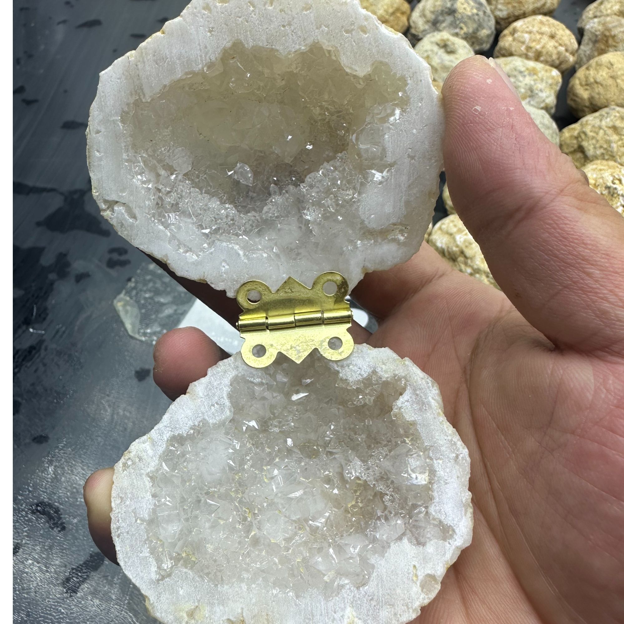 M-2天然摩洛哥晶洞石聚宝盆摆件消磁扩香石造景石香薰石