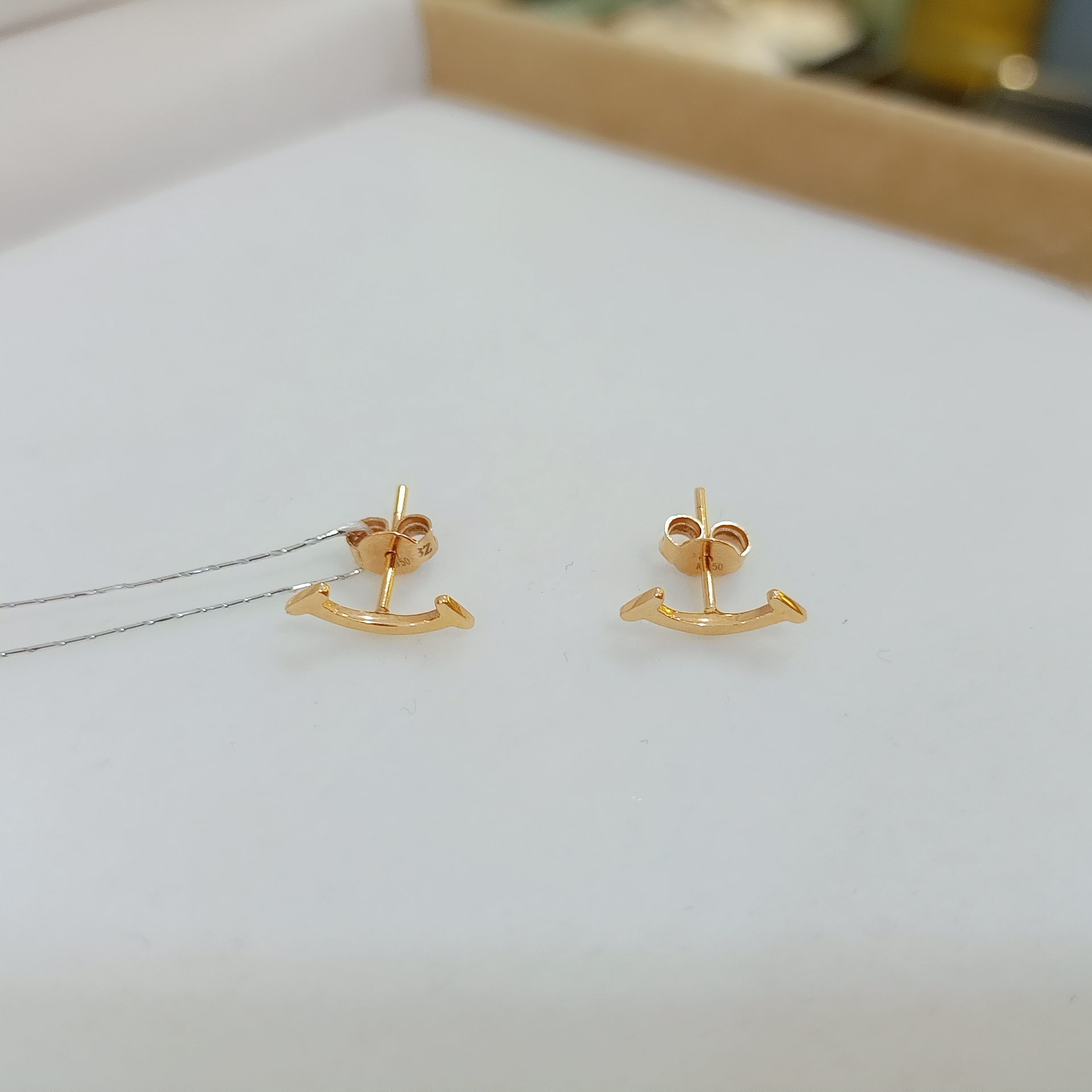 18k金耳饰，时尚百搭款