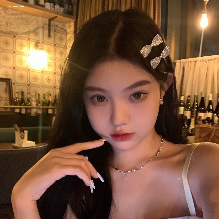 少女2023蝴蝶结锆石发夹小众刘海夹显白时尚设计发饰质感精致侧边