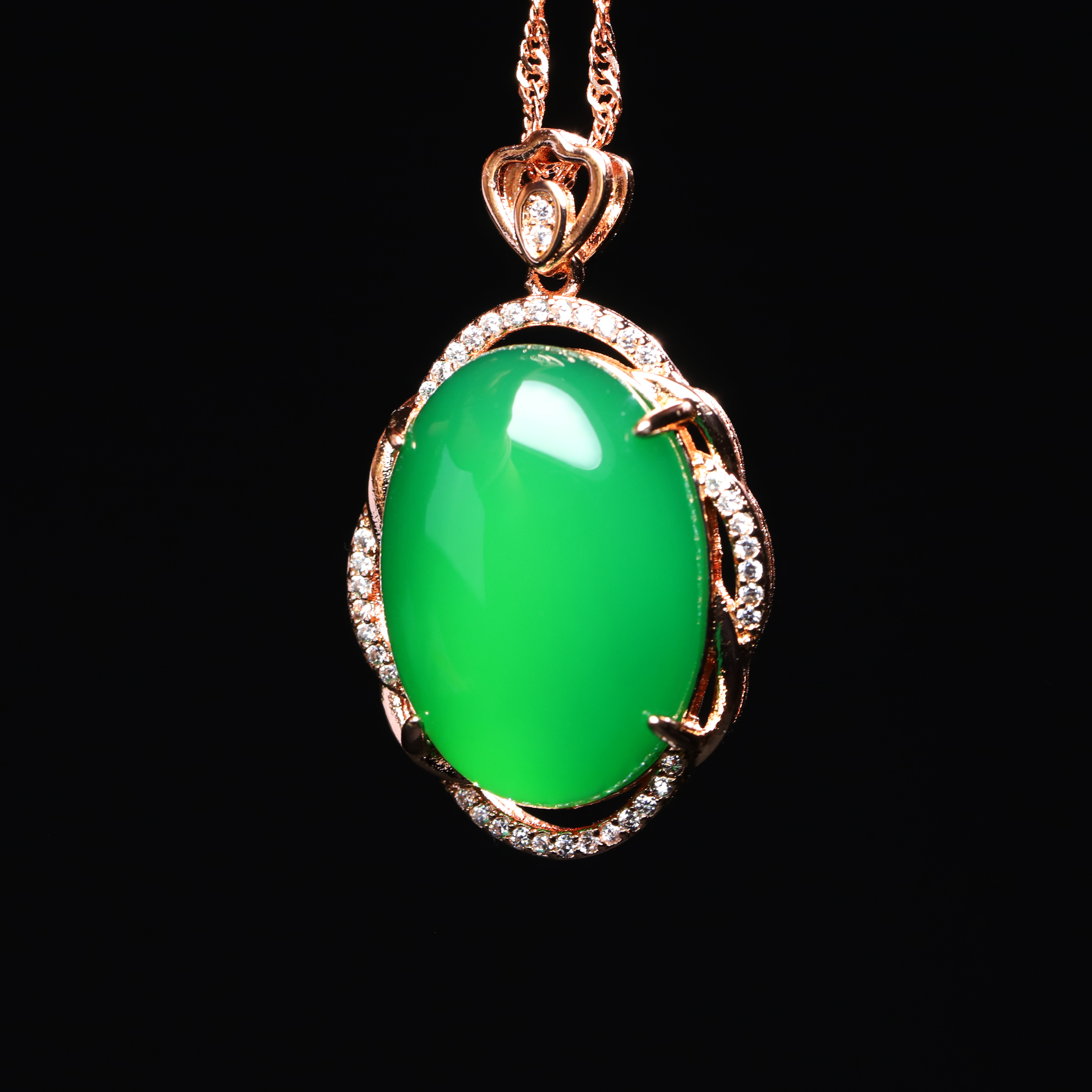 乾成珠宝优雅百搭颜色鸽子蛋吊坠T362微差纹路随机