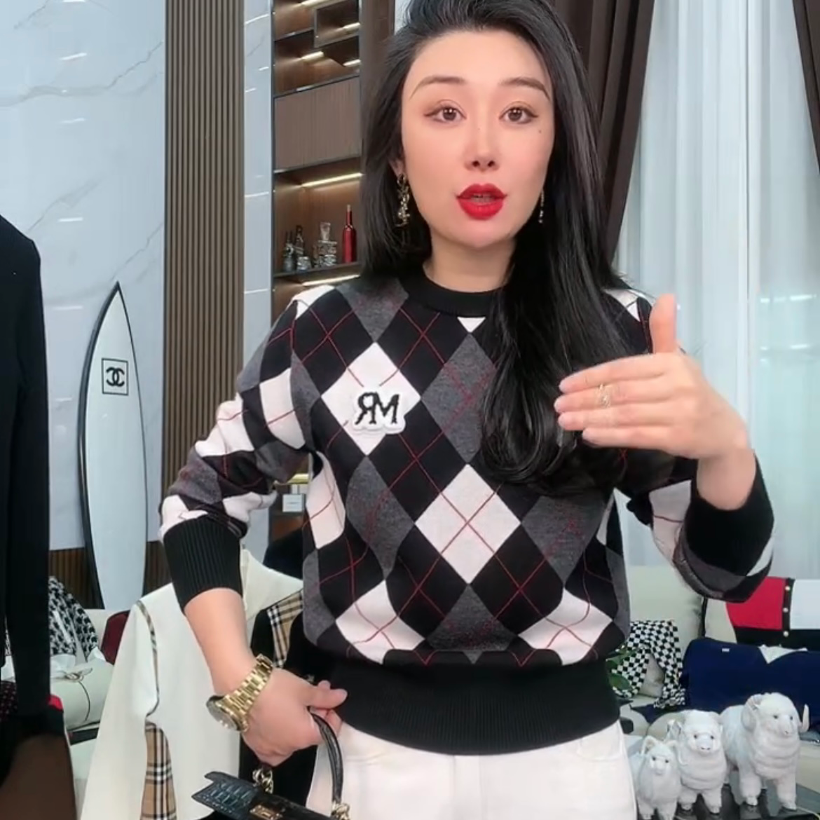 深圳南油新款套头菱格纹撞色复古针织衫