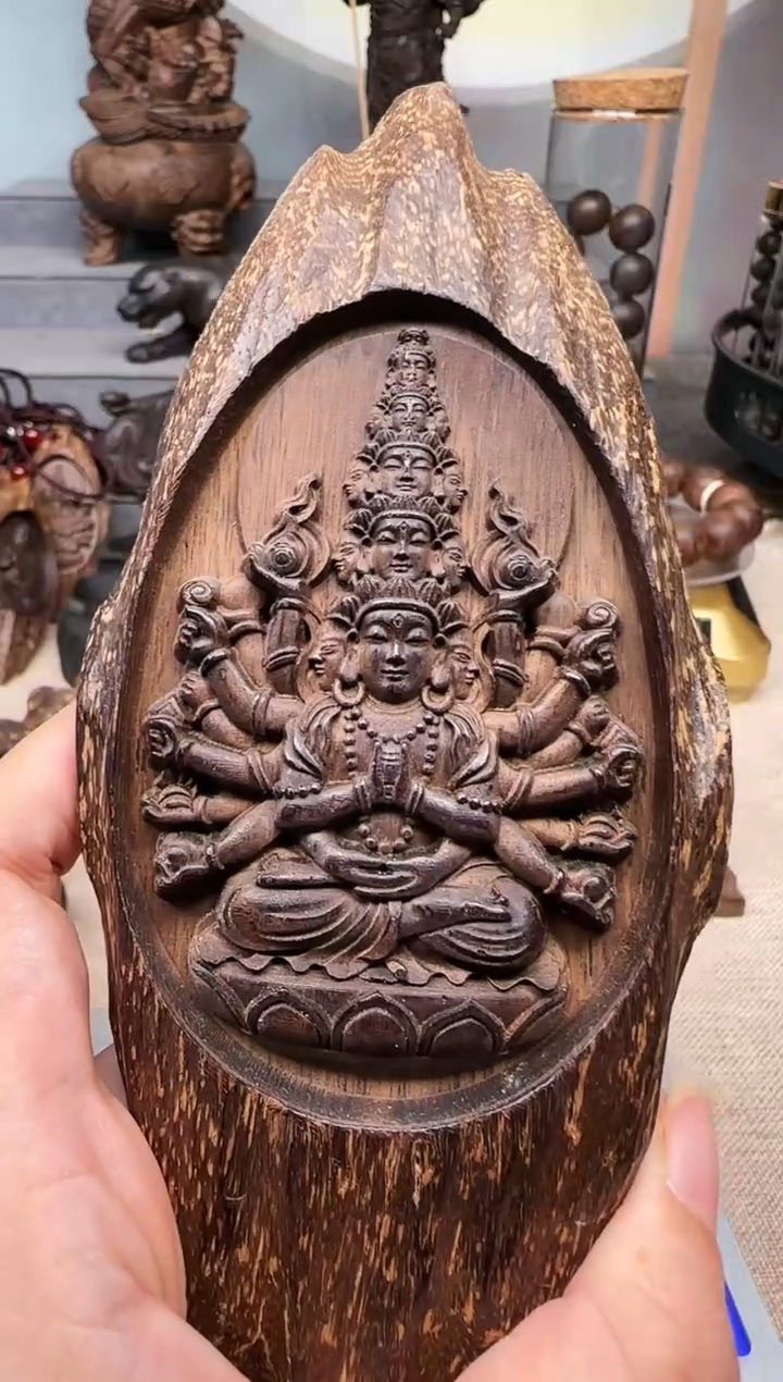 【闪购商品】木越南芽庄千手观音摆件