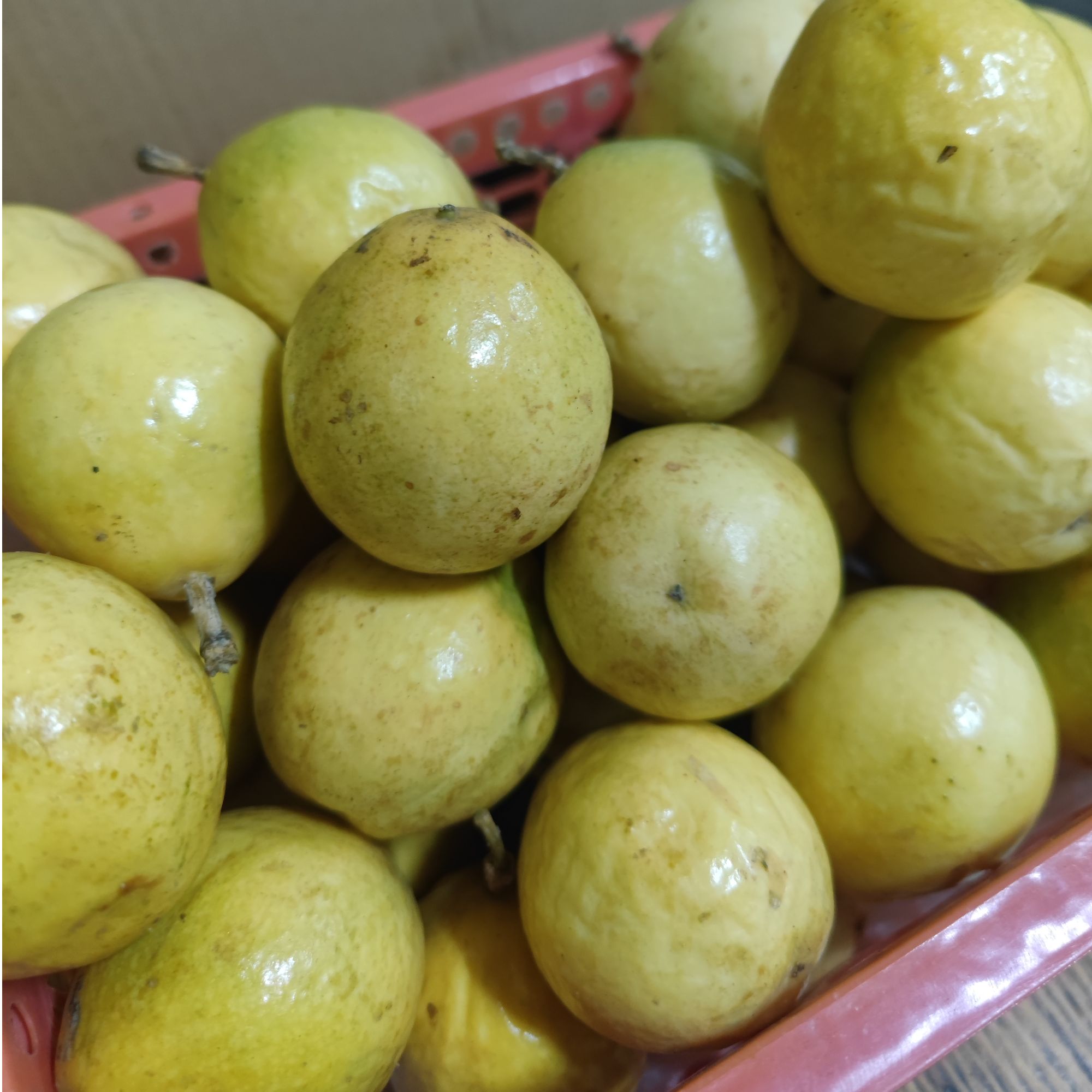 【散称】黄金百香果 3斤（有花皮，介意勿拍）
