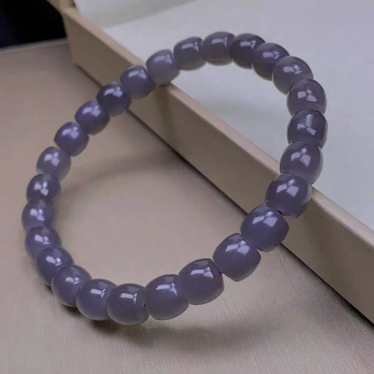 天然和田玉青海料浓烟紫直切手链8mm