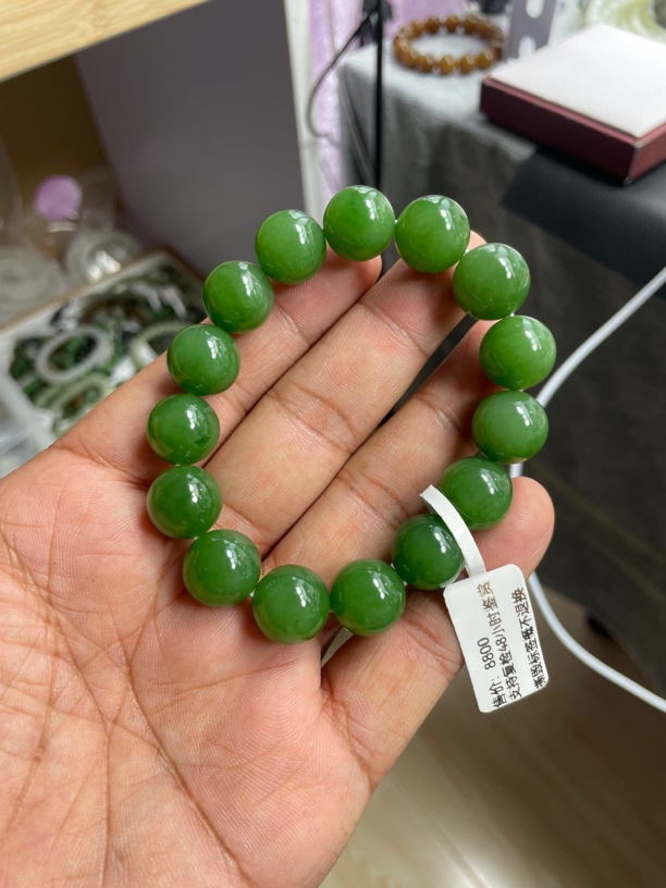 天然和田玉俄罗斯碧玉手串14mm