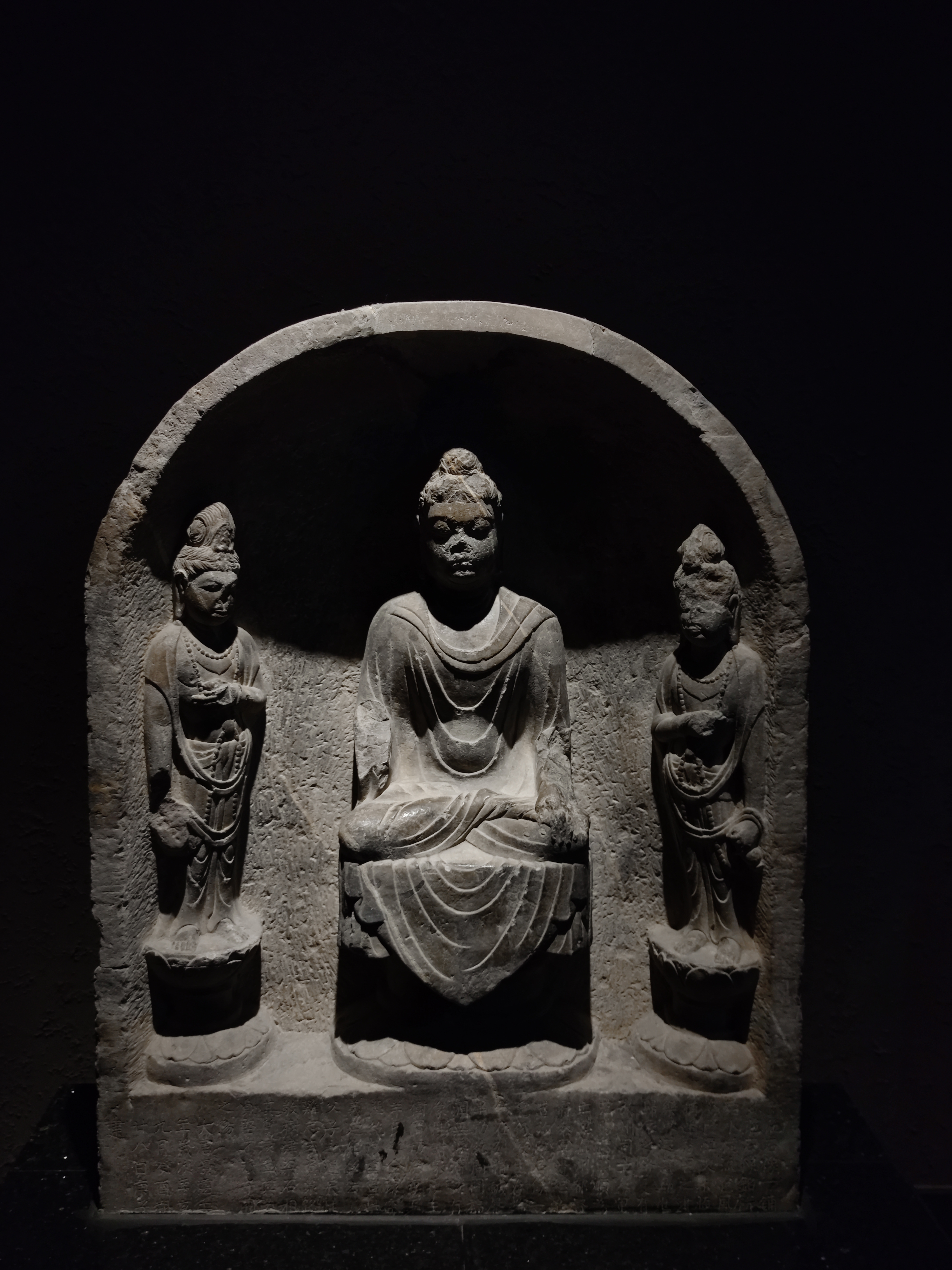 青石雕刻佛龛摆件复古创意手工雕刻艺术品