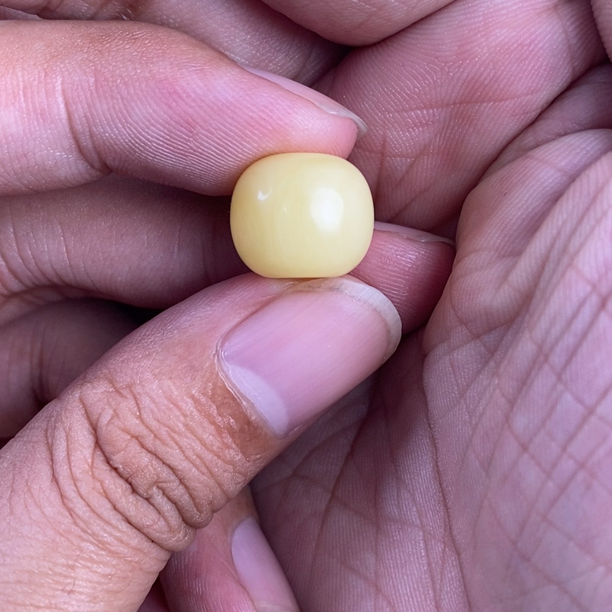 【闪购商品】琥珀裸石未镶嵌9****哥