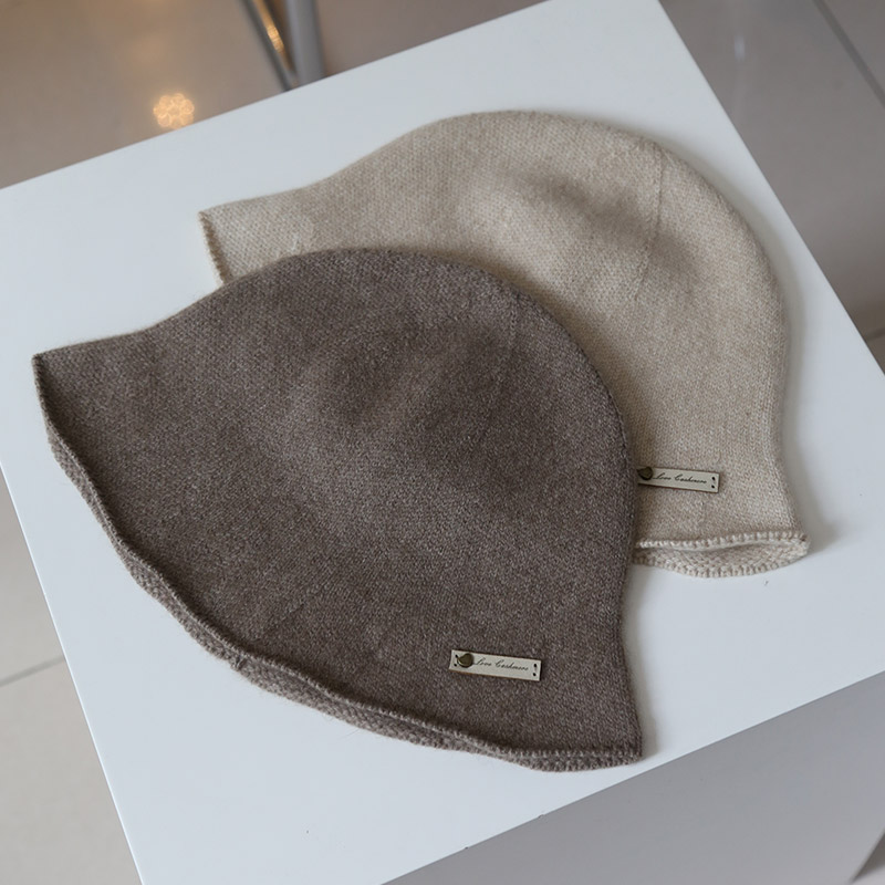 秋印 宝藏款 山羊绒钟形渔夫帽盆帽保暖简约亲肤针织帽子女百搭