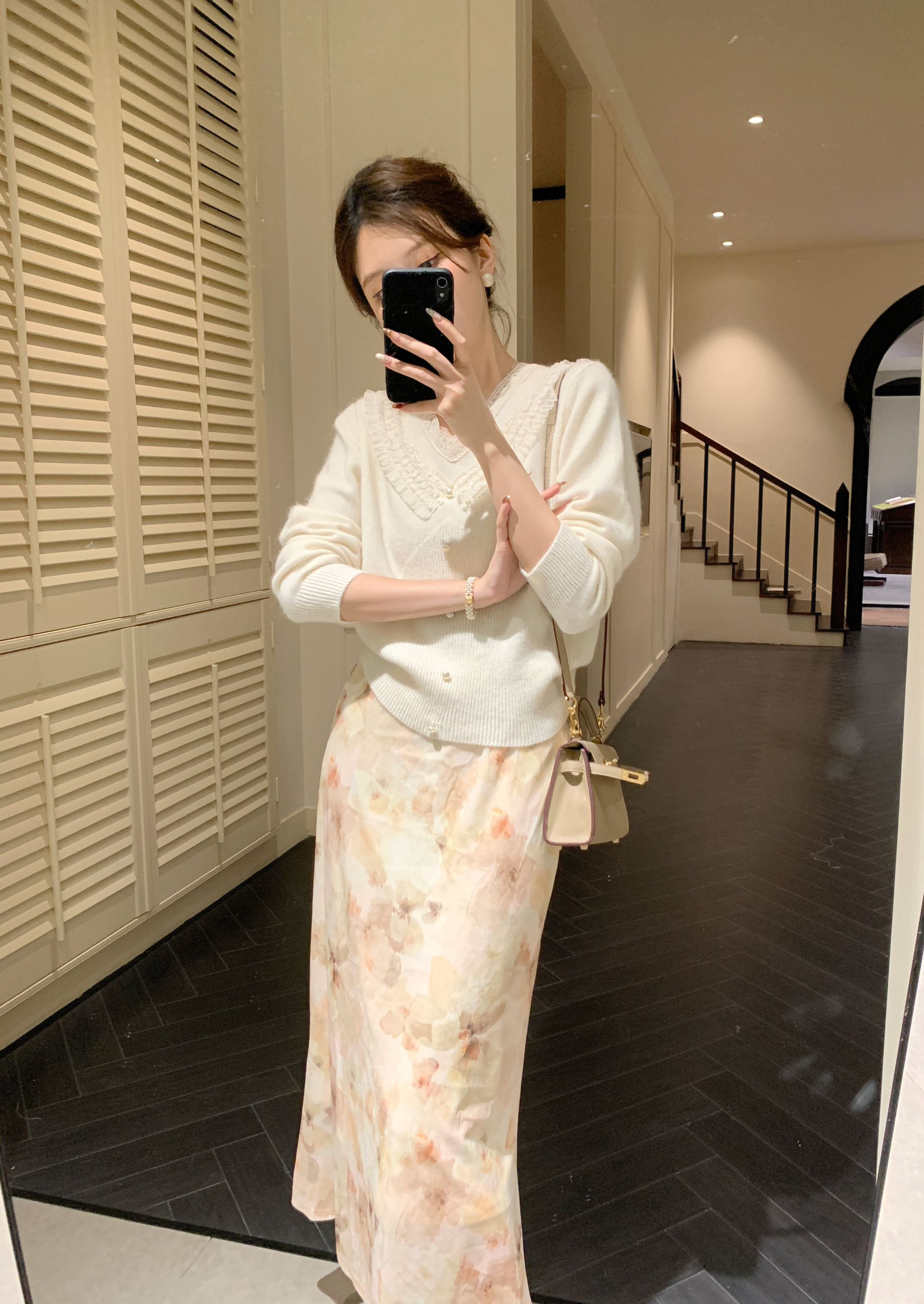 【芝士Cheese】流动盛宴 冬季新款温柔风V领蕾丝拼接设计感针织衫