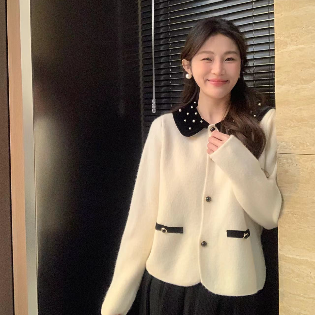 【YIYUN 凤城玫瑰】时尚气质显瘦减龄娃娃领设计感秋冬毛衣外套